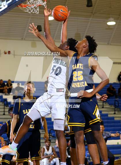 Thumbnail 2 in Santa Monica vs. Chino Hills (Rolling Hills Prep State Preview Classic) photogallery.