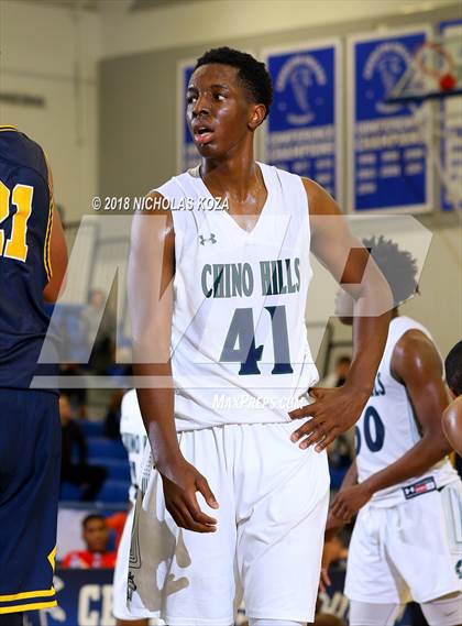 Thumbnail 3 in Santa Monica vs. Chino Hills (Rolling Hills Prep State Preview Classic) photogallery.