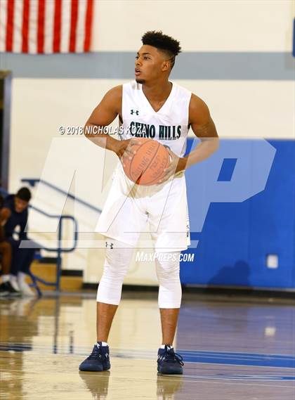 Thumbnail 1 in Santa Monica vs. Chino Hills (Rolling Hills Prep State Preview Classic) photogallery.