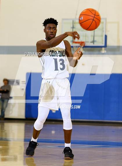 Thumbnail 1 in Santa Monica vs. Chino Hills (Rolling Hills Prep State Preview Classic) photogallery.