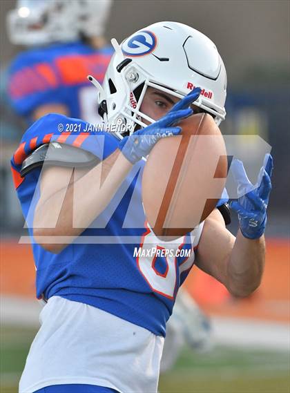 Thumbnail 2 in Bishop Gorman vs. Foothill (Class 5A Southern Region Semifinal) photogallery.