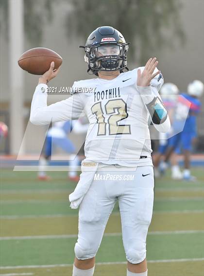 Thumbnail 2 in Bishop Gorman vs. Foothill (Class 5A Southern Region Semifinal) photogallery.