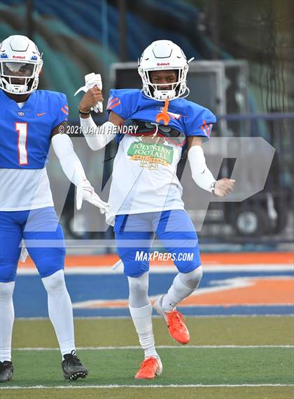 Thumbnail 3 in Bishop Gorman vs. Foothill (Class 5A Southern Region Semifinal) photogallery.