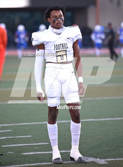 Thumbnail 3 in Bishop Gorman vs. Foothill (Class 5A Southern Region Semifinal) photogallery.