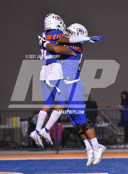 Thumbnail 2 in Bishop Gorman vs. Foothill (Class 5A Southern Region Semifinal) photogallery.