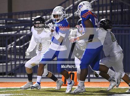Thumbnail 1 in Bishop Gorman vs. Foothill (Class 5A Southern Region Semifinal) photogallery.