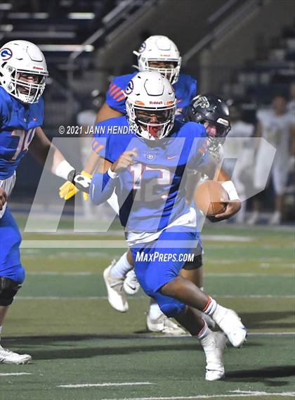 Thumbnail 3 in Bishop Gorman vs. Foothill (Class 5A Southern Region Semifinal) photogallery.