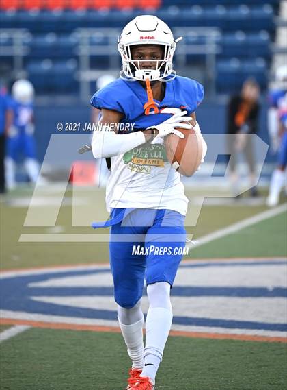 Thumbnail 2 in Bishop Gorman vs. Foothill (Class 5A Southern Region Semifinal) photogallery.