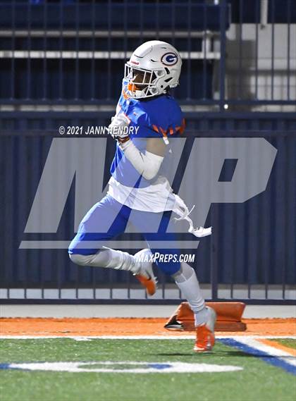 Thumbnail 2 in Bishop Gorman vs. Foothill (Class 5A Southern Region Semifinal) photogallery.