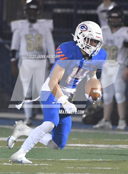 Thumbnail 2 in Bishop Gorman vs. Foothill (Class 5A Southern Region Semifinal) photogallery.