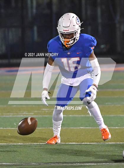 Thumbnail 1 in Bishop Gorman vs. Foothill (Class 5A Southern Region Semifinal) photogallery.