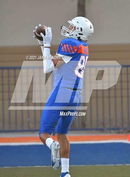 Thumbnail 3 in Bishop Gorman vs. Foothill (Class 5A Southern Region Semifinal) photogallery.