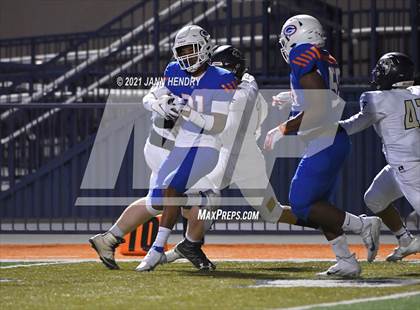 Thumbnail 2 in Bishop Gorman vs. Foothill (Class 5A Southern Region Semifinal) photogallery.