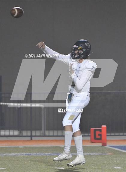 Thumbnail 3 in Bishop Gorman vs. Foothill (Class 5A Southern Region Semifinal) photogallery.