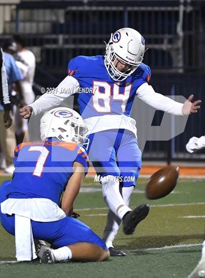 Thumbnail 3 in Bishop Gorman vs. Foothill (Class 5A Southern Region Semifinal) photogallery.