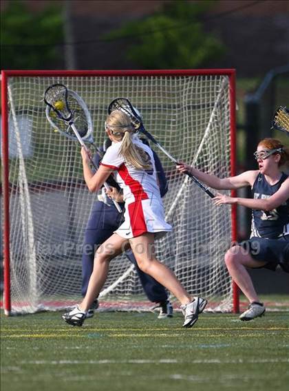 Thumbnail 2 in St. Pius X Catholic vs Milton (5A semifinal) photogallery.