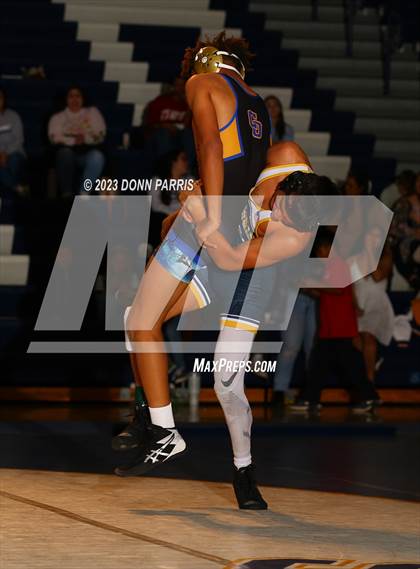 Thumbnail 1 in Charter Oak @ San Dimas photogallery.