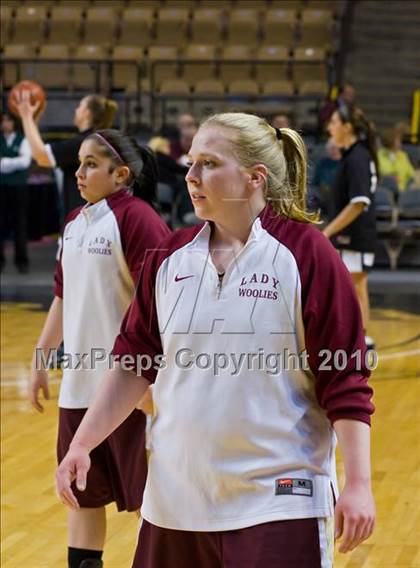 Thumbnail 2 in Millbury vs Oliver Ames (MIAA Division 2 Final) photogallery.