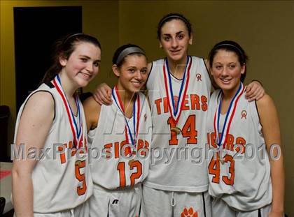 Thumbnail 2 in Millbury vs Oliver Ames (MIAA Division 2 Final) photogallery.