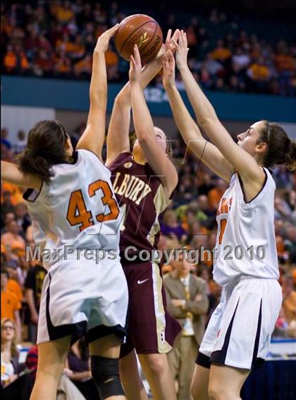 Thumbnail 3 in Millbury vs Oliver Ames (MIAA Division 2 Final) photogallery.