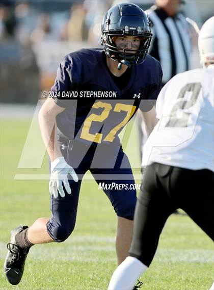 Thumbnail 3 in Golden West @ Arroyo Grande photogallery.