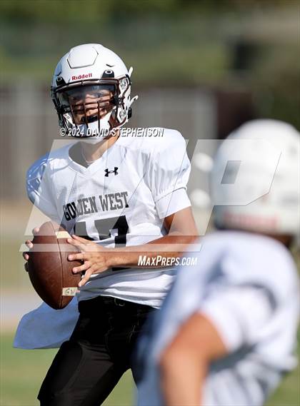 Thumbnail 3 in Golden West @ Arroyo Grande photogallery.