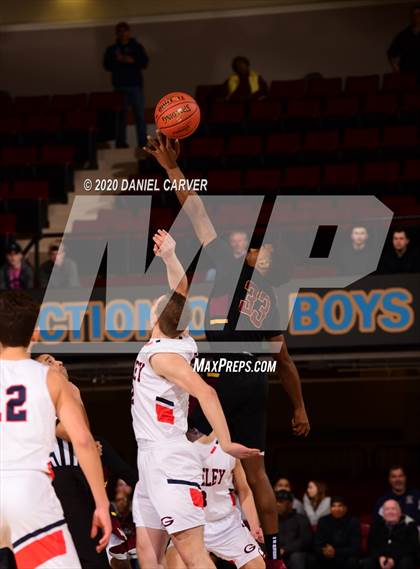 Thumbnail 3 in Greeley vs. Mount Vernon (Section 1 Class AA Final) photogallery.