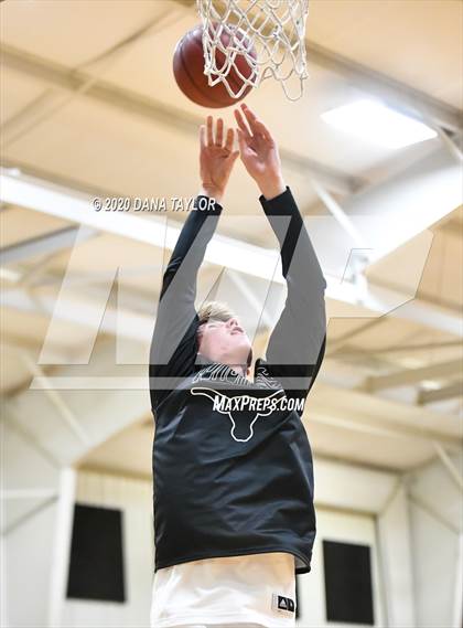 Thumbnail 1 in Gustine @ Gordon photogallery.