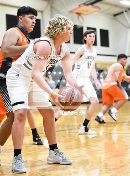 Thumbnail 2 in Gustine @ Gordon photogallery.