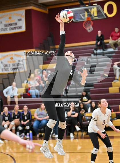 Thumbnail 2 in Seton Catholic @ Northwest Christian (AIA 3A Semifinal) photogallery.