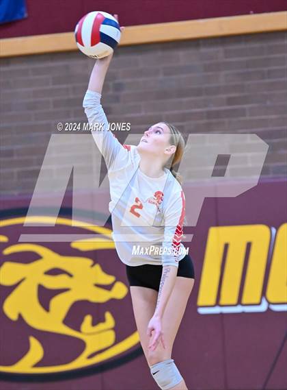 Thumbnail 2 in Seton Catholic @ Northwest Christian (AIA 3A Semifinal) photogallery.
