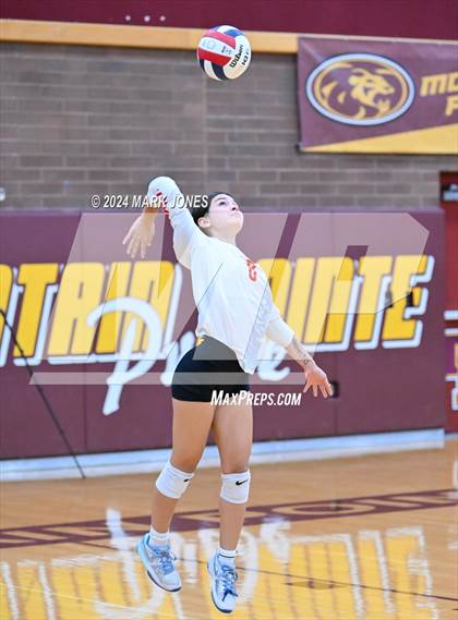 Thumbnail 2 in Seton Catholic @ Northwest Christian (AIA 3A Semifinal) photogallery.