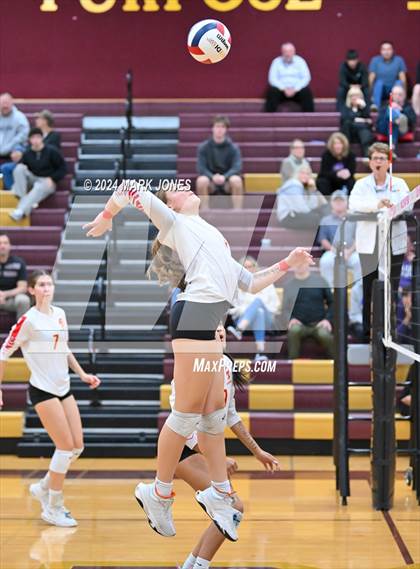 Thumbnail 2 in Seton Catholic @ Northwest Christian (AIA 3A Semifinal) photogallery.