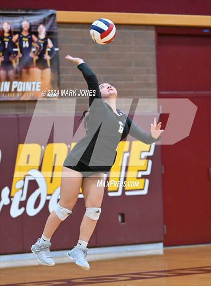 Thumbnail 2 in Seton Catholic @ Northwest Christian (AIA 3A Semifinal) photogallery.