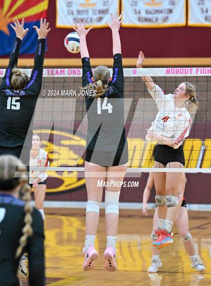 Thumbnail 2 in Seton Catholic @ Northwest Christian (AIA 3A Semifinal) photogallery.
