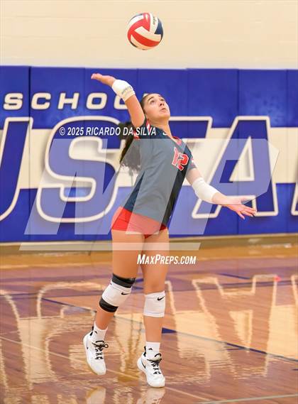 Thumbnail 3 in Dawson vs. Canyon (KISD/CFISD Tournament) photogallery.