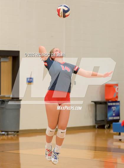 Thumbnail 2 in Dawson vs. Canyon (KISD/CFISD Tournament) photogallery.