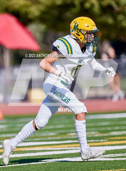 Thumbnail 3 in JV: Bishop Manogue @ Jesuit photogallery.