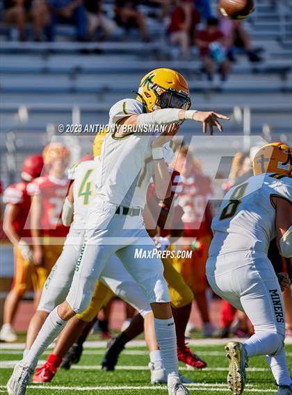 Thumbnail 2 in JV: Bishop Manogue @ Jesuit photogallery.