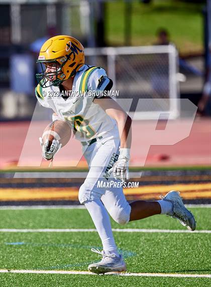 Thumbnail 1 in JV: Bishop Manogue @ Jesuit photogallery.