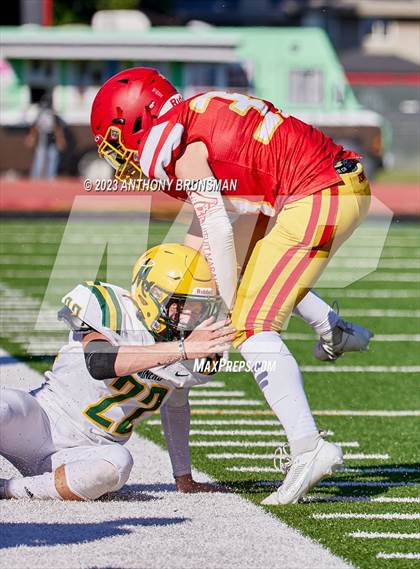 Thumbnail 2 in JV: Bishop Manogue @ Jesuit photogallery.