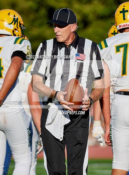 Thumbnail 1 in JV: Bishop Manogue @ Jesuit photogallery.