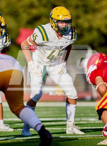 Thumbnail 1 in JV: Bishop Manogue @ Jesuit photogallery.