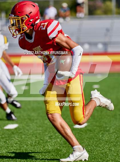 Thumbnail 1 in JV: Bishop Manogue @ Jesuit photogallery.