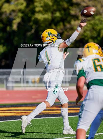 Thumbnail 3 in JV: Bishop Manogue @ Jesuit photogallery.