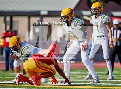 Thumbnail 1 in JV: Bishop Manogue @ Jesuit photogallery.