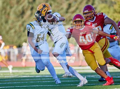 Thumbnail 3 in JV: Bishop Manogue @ Jesuit photogallery.