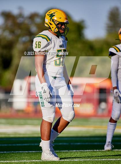 Thumbnail 2 in JV: Bishop Manogue @ Jesuit photogallery.