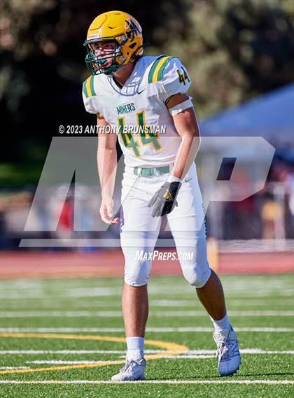 Thumbnail 1 in JV: Bishop Manogue @ Jesuit photogallery.