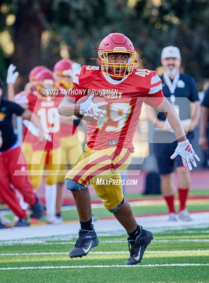 Thumbnail 1 in JV: Bishop Manogue @ Jesuit photogallery.